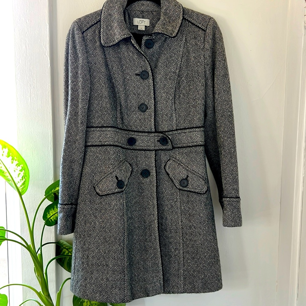 Loft Coat beautiful preloved condition